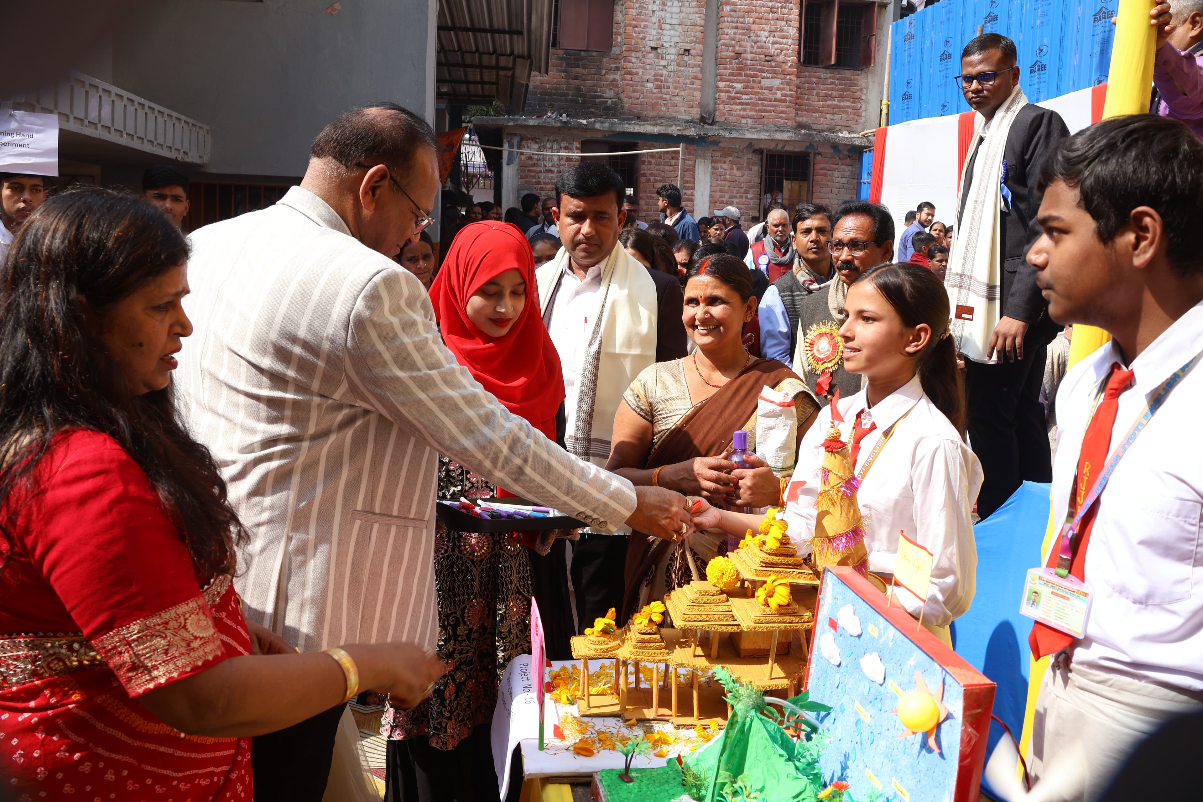 Explaining Concepts - Image 2